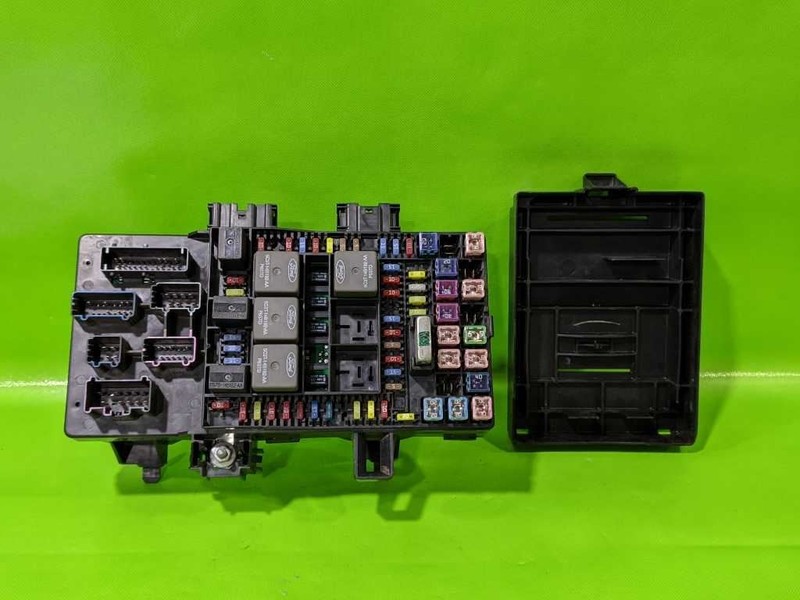 06 FORD F150 FUSE RELAY BOX OEM 4478-3