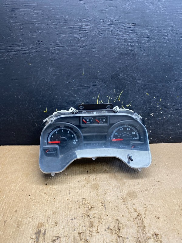 2009 Ford E150 E250 E350 VAN Gauge Speedometer Cluster z9846 DG