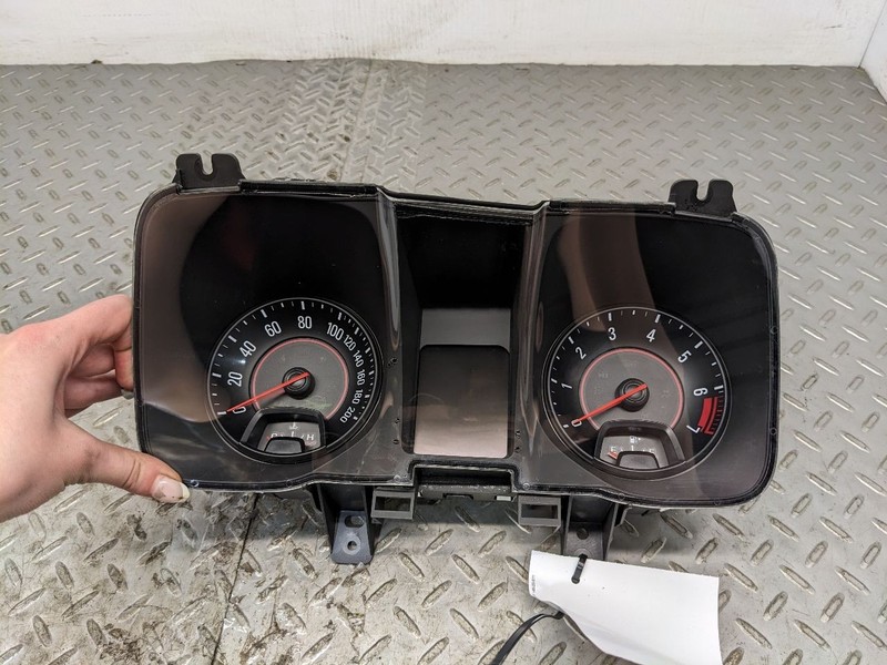 Speedometer Cluster MPH And KPH Opt Umn ZL1 Fits 13-15 CAMARO 1155574