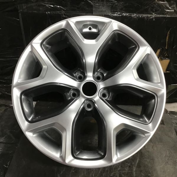 2016-2020 KIA Sorento 74783 A Wheel 18 x 7-1/2 Rim Hyper Silver 52910C5330