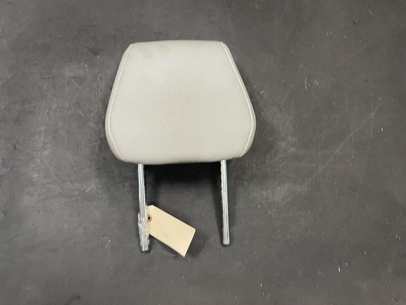 Front Left Seat Headrest 2018 Acura MDX 81140-TZ5-A21 2014 - 2016 2017 2019 2020