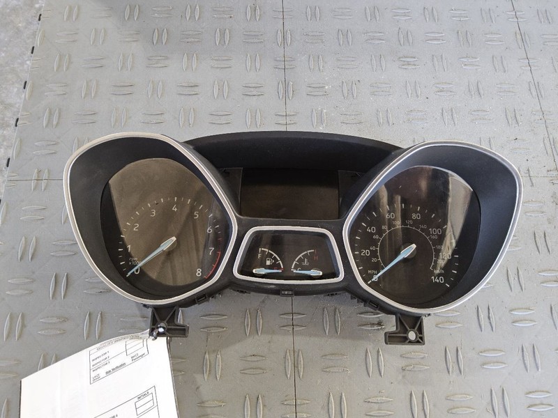 Speedometer Cluster MPH ID F1ET-10849-CTM Fits 17-18 FOCUS 3563559