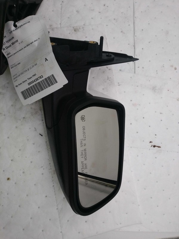 2017 GMC Terrain Right Door Mirror Assembly White 130257 Used 102K Miles