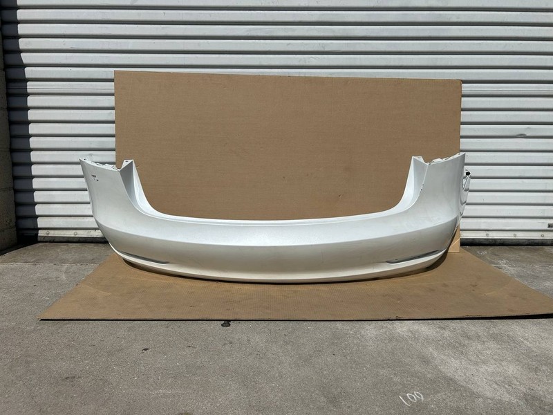 ✅2017-2023 Tesla Model 3 Rear Bumper Cover White OEM /broken