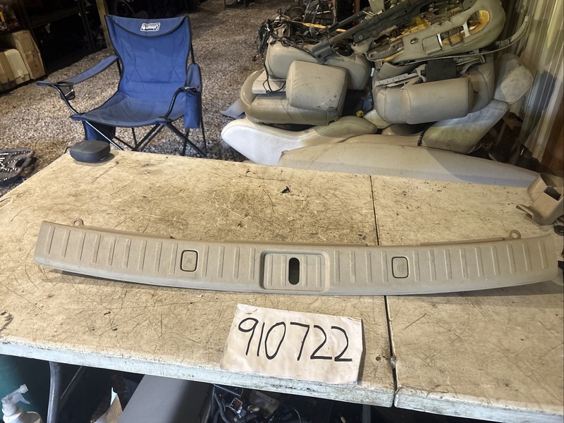 04-06 LEXUS RX330 REAR LIFTGATE INTERIOR SILL SCUFF PLATE TRIM 58387-0E010 OEM