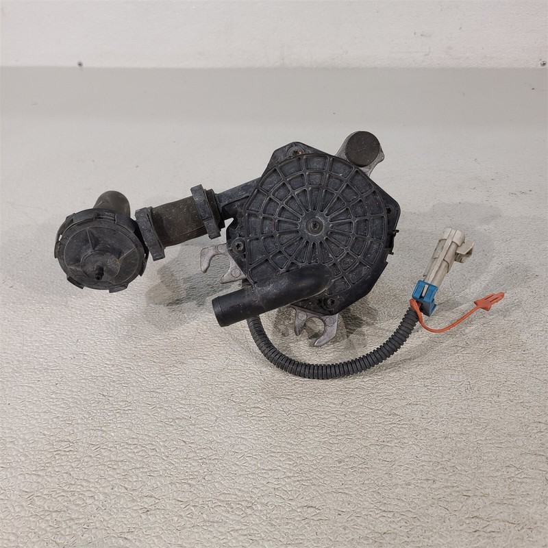 00-04 Corvette C5 Smog Emission Air Pump Ls1 Ls6 Aa7374