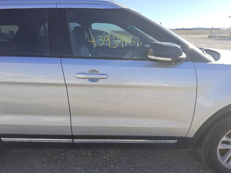 Passenger Right Front Door XLT Fits 11-17 EXPLORER 3657775