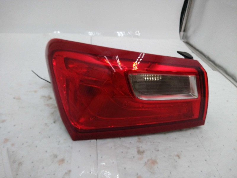 2020 Chevrolet Malibu Left Tail Light Assembly Black Used OEM 45561