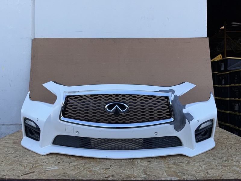 INFINITI Q50 14-17 OEM FRONT BUMPER COVER W/ SENSORS GRILLS ASSEMBLY (WHITE)
