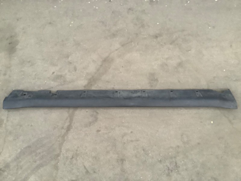 97-01 Honda CR-V Left Rocker Panel Sill Garnish Trim Molding Protector OEM