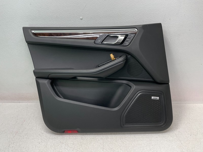 15 16 17 18 Porsche Macan Front Left Driver Interior Door Panel Trim 1372 OEM