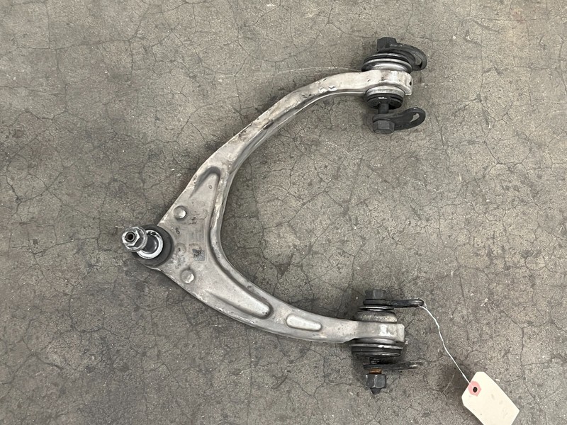 ⭐2015-2020 CADILLAC ESCALADE 2X4 FRONT RIGHT UPPER SUS CONTROL ARM OEM LOT2488