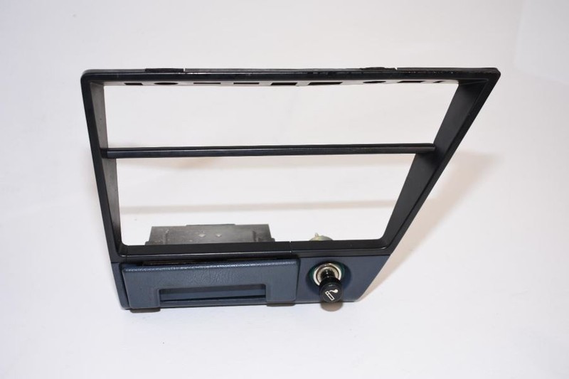 1984-1989 NISSAN 300ZX Z31 2 SEATER RADIO DASH BEZEL WITH ASHTRAY AND LIGHTER OE