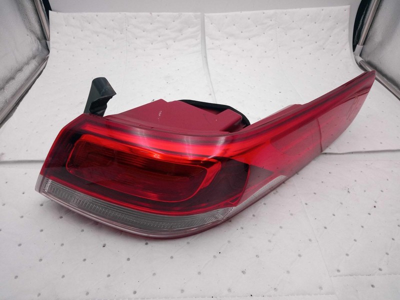 2017 KIA OPTIMA Right Tail Light Assembly Silver OEM 483180 67K Miles