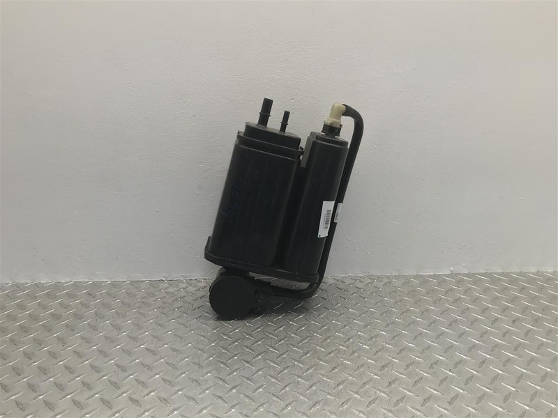 2011 GMC ENCLAVE FUEL VAPOR CANISTER OEM 15136019