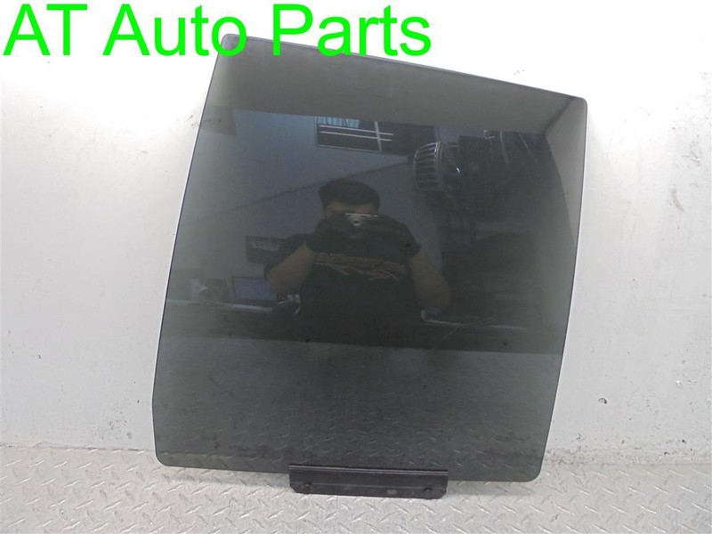 99 00 01 02 03 04 JEEP GRAND CHEROKEE PASSENGER REAR DOOR GLASS