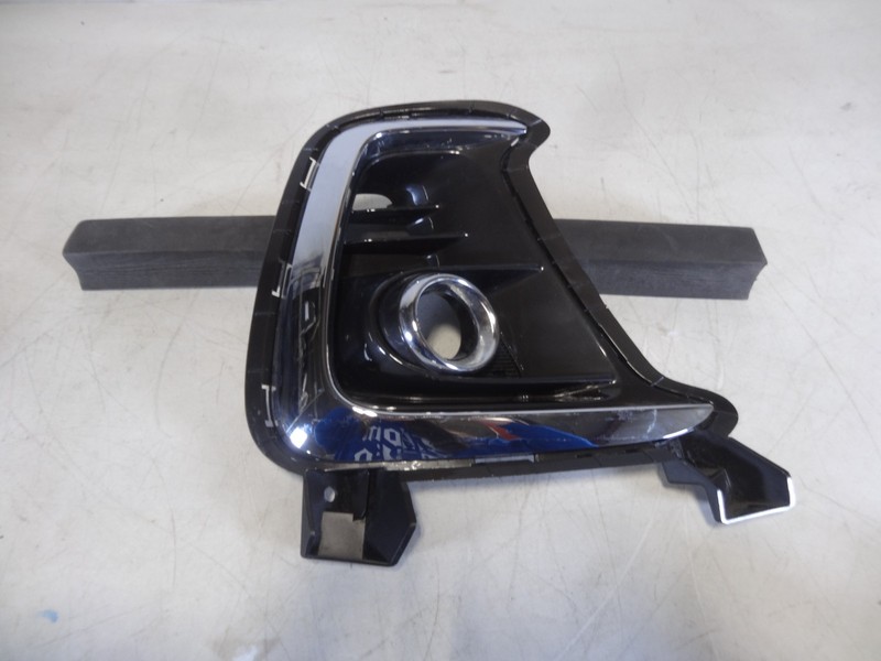 2019-2021Kia Sorento Left Driver SideFog Light Bezel