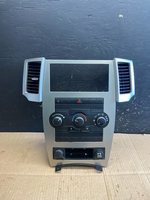 2008 2009 2010 Jeep Commander Grand Cherokee A/C Climate Control Bezel aa8081 DG