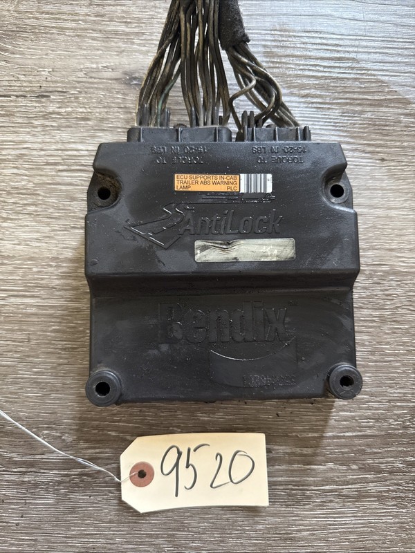 International Brake Control Module (ABS) - P/N: 5010170-R00