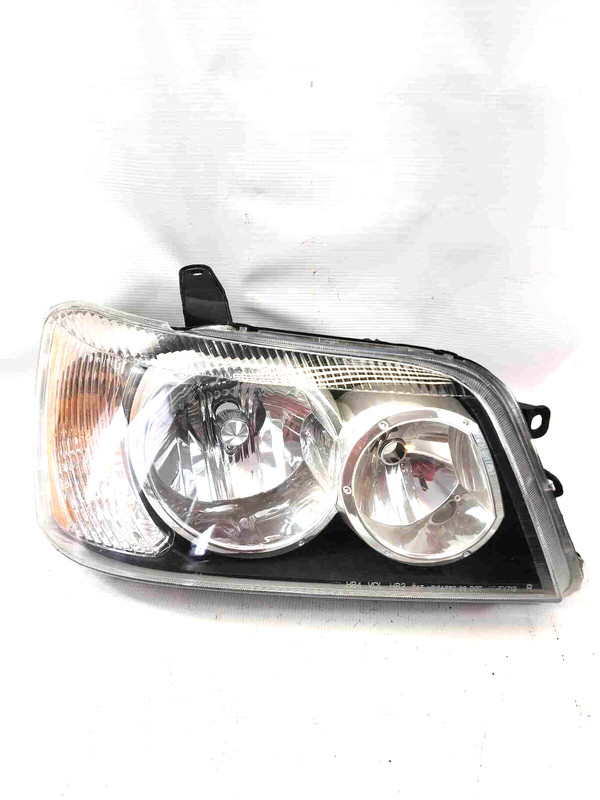 2003 Toyota Highlander RH Passenger Side Headlamp Assembly Aftermarket