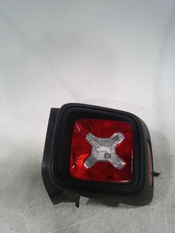 2020 Jeep Renegade Left Tail Light Assembly Black 706789 42K Miles