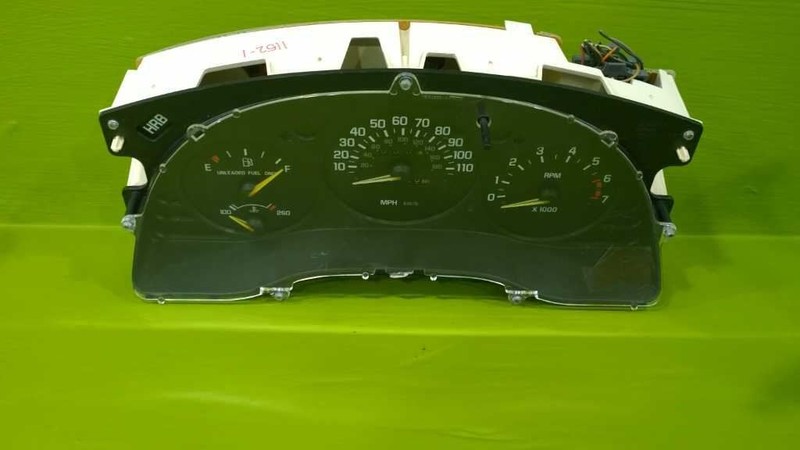 98 CHEVROLET MONTE CARLO Z34 AT SPEEDOMETER CLUSTER 226K MILES OEM 1152-1