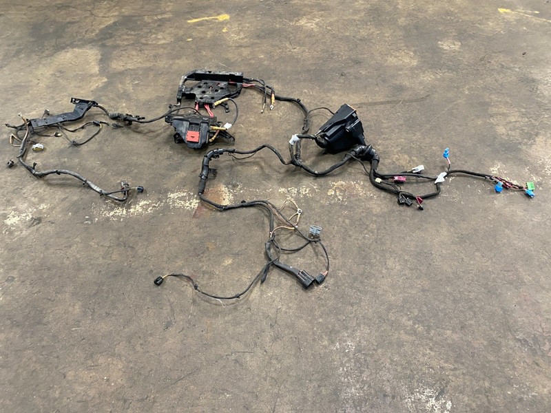 17-20 MERCEDES E400 E450 W213 ENGINE BAY WIRING HARNESS OEM #A0.60