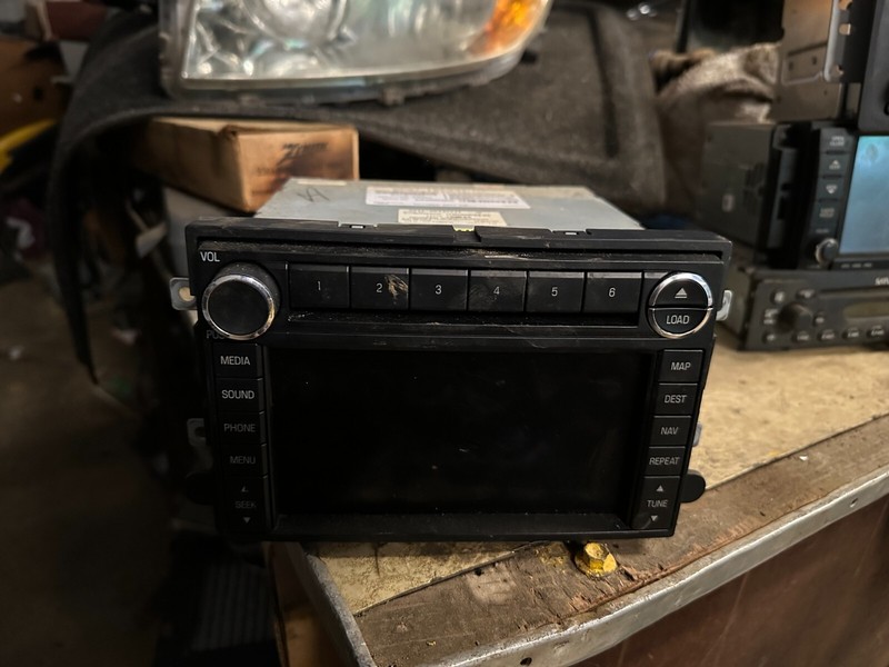 08-09 FORD FUSION MUSTANG TAURUS RADIO STEREO RECEIVER W/ NAVIGATION SCREEN