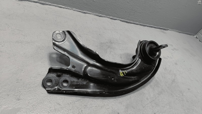 HONDA CR-V 2017-2020 REAR LEFT DRIVER SIDE TRAILING CONTROL ARM OEM