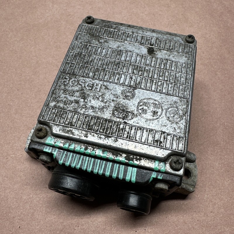 0227100042 | 81 - 85 Mercedes W107 W126 380SEL 380SL Ignition Control Module AT