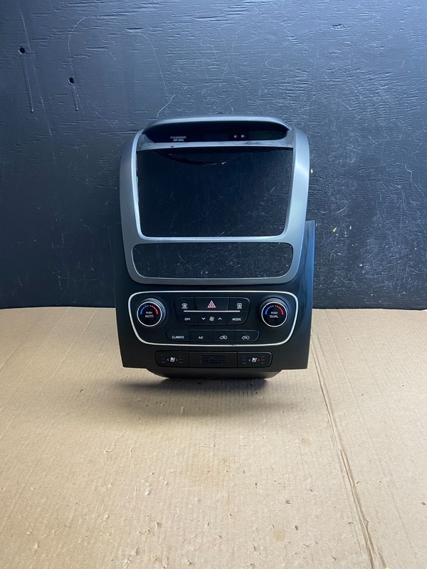 2014 2015 Kia Sorento Center Radio Climate Control Clock Trim Heat Seat ae4426
