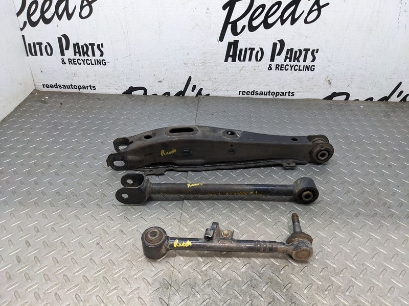 2005 LEXUS SC430 LEFT DRIVER SIDE REAR LOWER CONTROL ARMS 3 PIECES 1176514