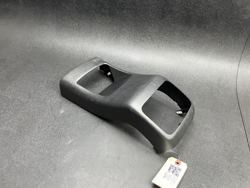 Center Console Rear End Trim Panel 2018 Kia Sportage 84640-D9201 2017 2019 -2022