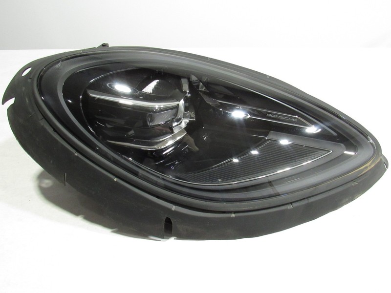 19-23 Porsche Macan 2023 Right Pass Headlight Head Light Lamp LED Adaptive ;:O