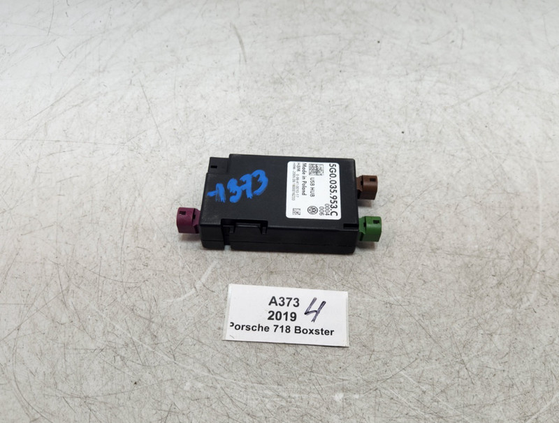 ✅ 17-24 OEM Porsche 718 Boxster 982 USB Hub Distributor Control Module