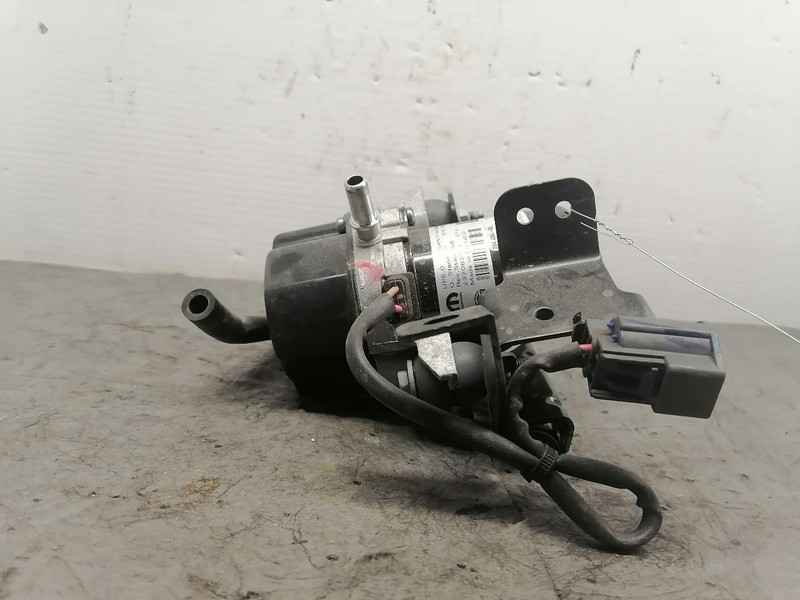 Vacuum Pump Fits 23 HORNET 1538067