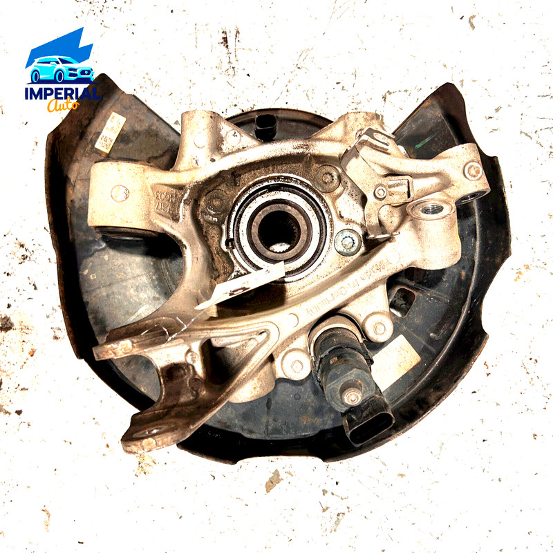 2011 - 2018 PORSCHE CAYENNE REAR RIGHT PASSENGER WHEEL HUB KNUCKLE SPINDLE OEM