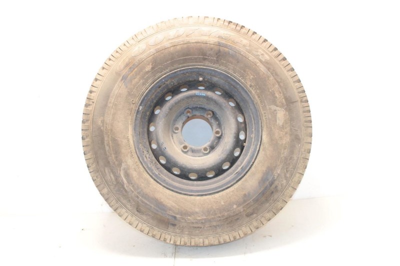 97-04 Toyota TACOMA 2.7L 15x7 Inch Steel Spare Wheel with Tire
