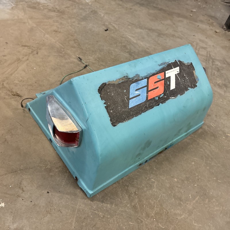 1972 Snojet Sno-jet SST 440 vintage snowmobile rear trunk