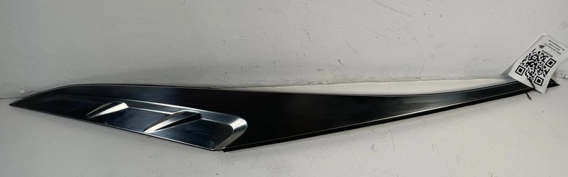 2022-2025 HYUNDAI TUCSON REAR LEFT C PILLAR UPPER QUARTER PANEL MOLDING # 106096