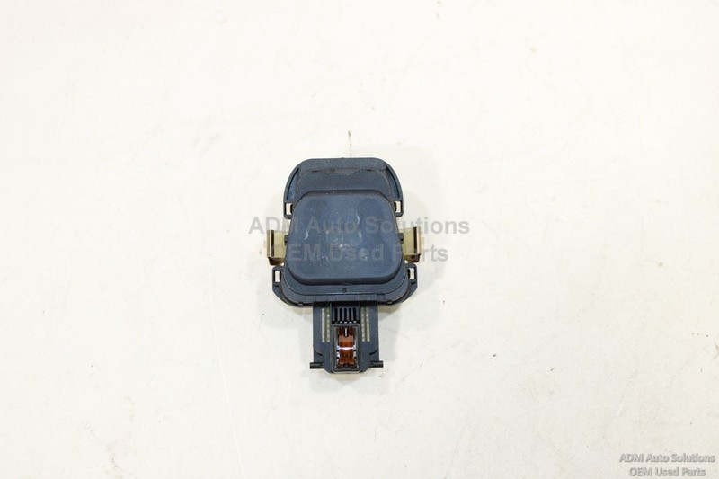 2014-2019 MERCEDES CLA250 FRONT WINDSHIELD RAIN SENSOR MODULE A2469002603 OEM