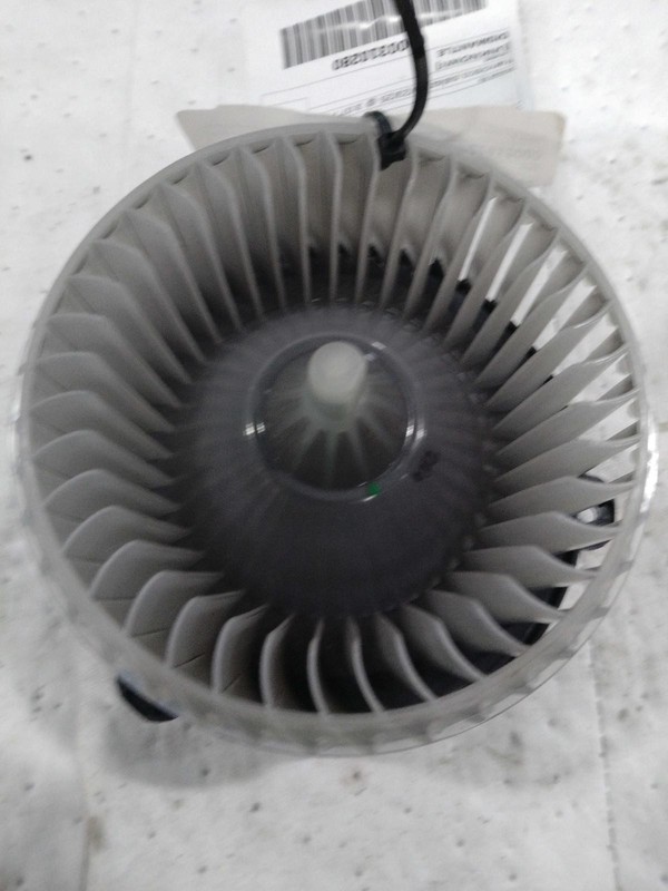 2015 Chevrolet Spark HVAC Blower Motor OEM 95193241 Yellow 114K Miles
