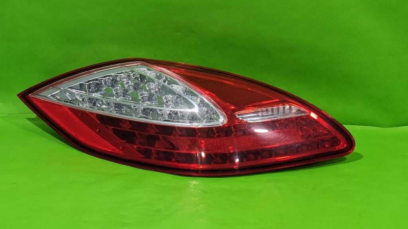 10-13 PANAMERA DRIVER LEFT TAILLIGHT LAMP OEM 4557-139