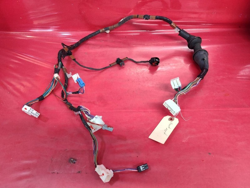 1997-1999 Lexus ES300 FRONT LEFT DRIVER Door Wiring Harness 82152-33700