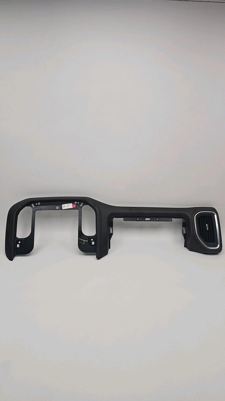 19-22 Chevrolet Silverado 1500 Dash Center Right AC Air Vent Trim Panel 84420202