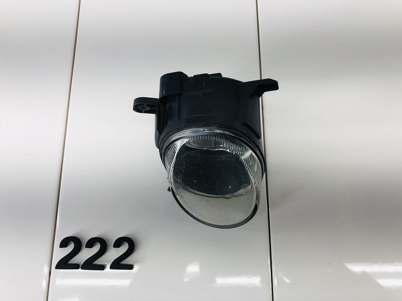09-12 VOLKSWAGEN CC FRONT RIGHT PASSENGER SIDE BUMPER FOG LIGHT LAMP VALEO OEM