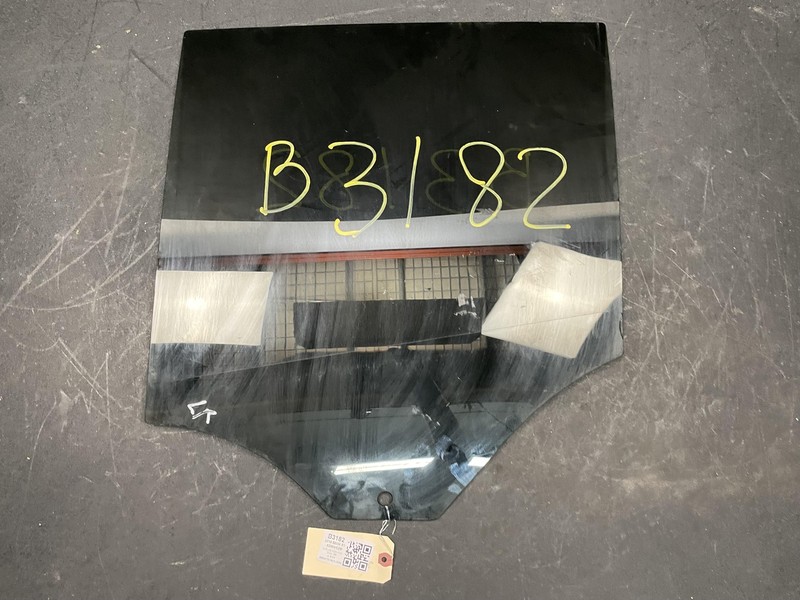 Rear Left Door Window Glass 2018 BMW X1 51357388869 2016 2017 2019 2020 - 2022