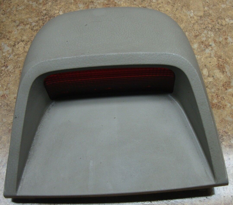 2005 Nissan Altima 2.5S 2.5 L S Taillight Brake Light Brakelight Third Window