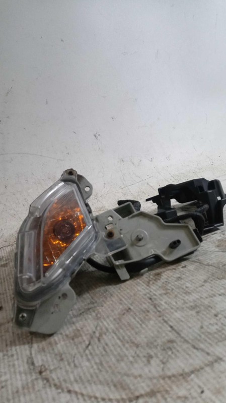 2019 Mazda CX-3 Left Turn Signal Light Assembly Black OEM 706382 79K Miles