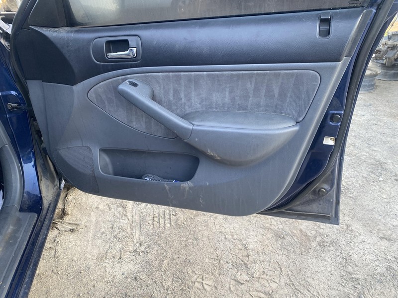 Front Door Trim Panel HONDA CIVIC Right 04 03 02 01 05